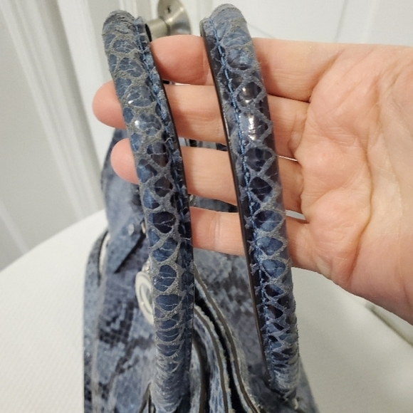 Michael Kors Python-Print Hamilton Blue Leather Tote/Shoulder Bag - Picture 4 of 10